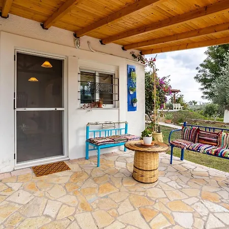 Sunny Two - Cozy Garden Escape *