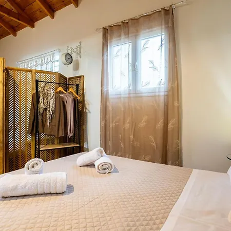 Sunny Two - Cozy Garden Escape Apartamento