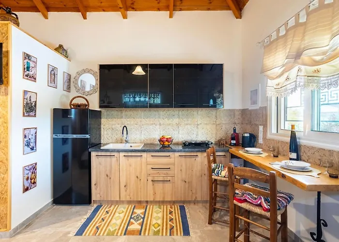 Sunny Two - Cozy Garden Escape * Petalídhion