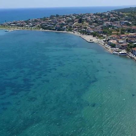 Sunny Two - Cozy Garden Escape Apartament