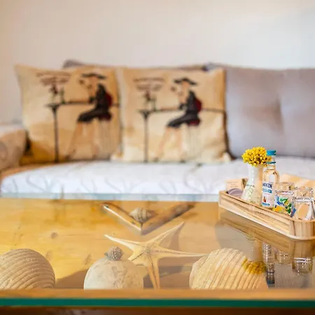 Sunny Two - Cozy Garden Escape Apartament Petalídhion