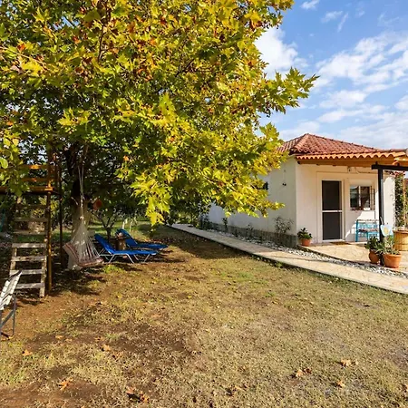 Sunny Two - Cozy Garden Escape *