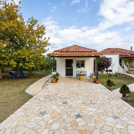 Sunny Two - Cozy Garden Escape *