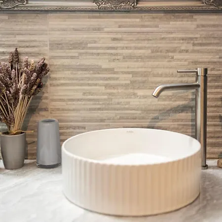 Sunny Two - Cozy Garden Escape Petalídhion