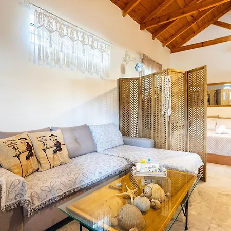 Sunny Two - Cozy Garden Escape * Petalídhion