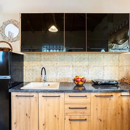 Sunny Two - Cozy Garden Escape