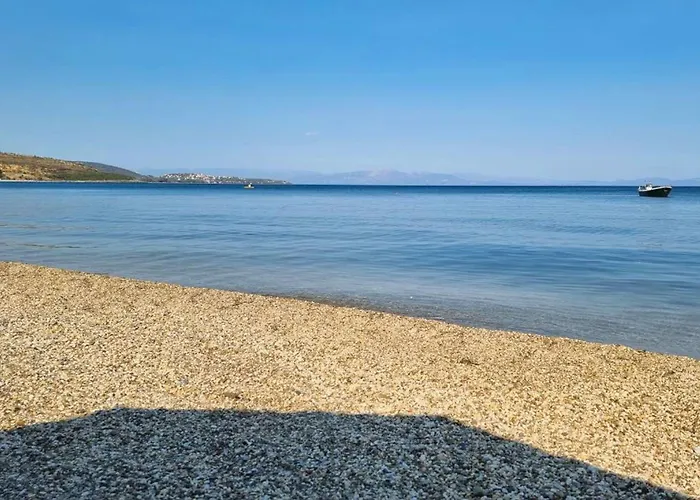 Sunny Two - Cozy Garden Escape Petalídhion