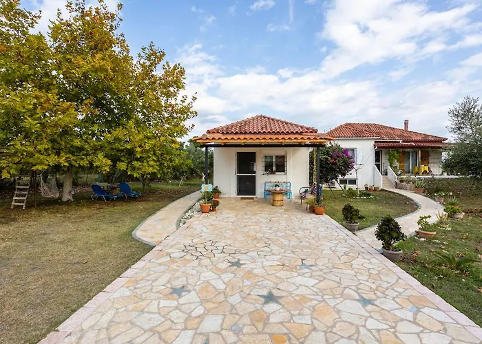 Sunny Two - Cozy Garden Escape *